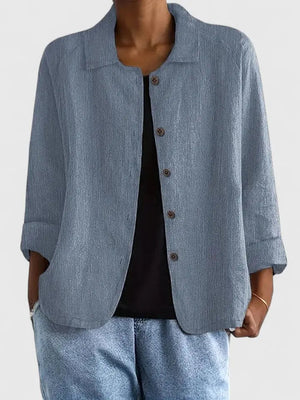 Women's Relaxed Button-Down Blouse with Collared Neckline
