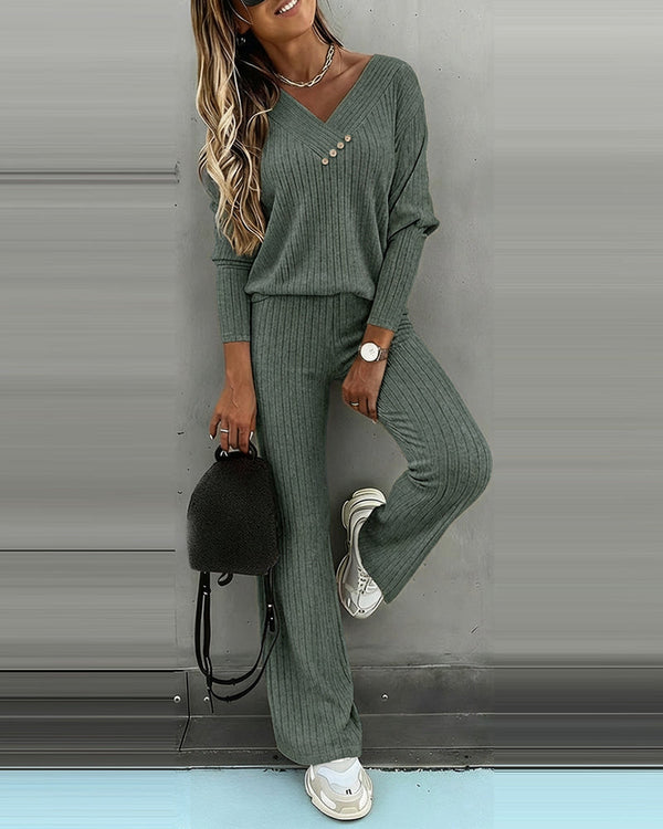 Women’s Ribbed Knit Lounge Set V-Neck Top & Pants