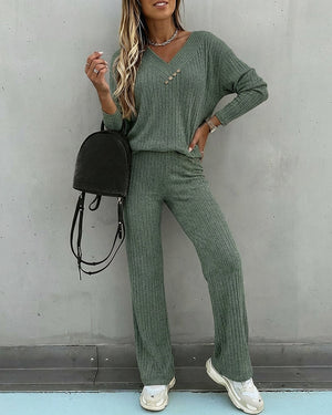 Women’s Ribbed Knit Lounge Set V-Neck Top & Pants