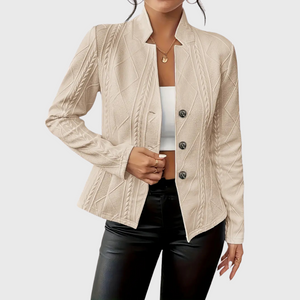 Blazer entallado para mujer con detalles refinados