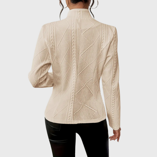 Blazer entallado para mujer con detalles refinados