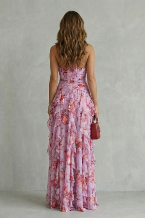 Vestido largo de mujer con cuello halter y estampado floral
