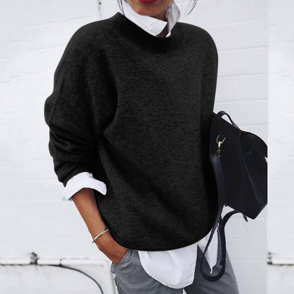 Luxurious Women's Sweater Classic Crew Neck Elegant Fit