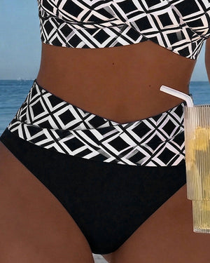 Women's Checkered Bikini Set with Underwire Support