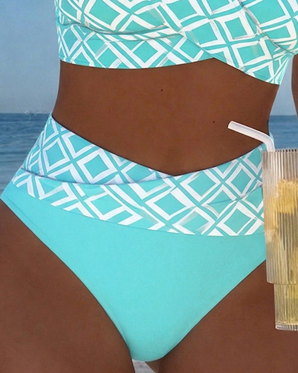 Women's Checkered Bikini Set with Underwire Support