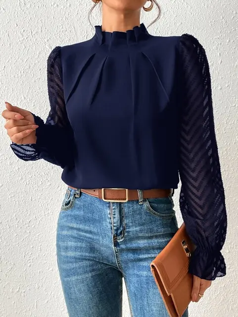 Blusa elegante con mangas transparentes y cuello alto para mujer