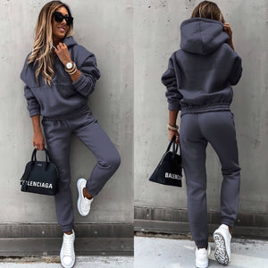 Stylish Women's Jogging Set Soft Comfort & Modern Everyday Leisure