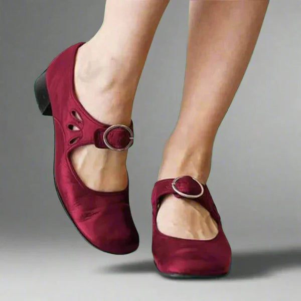 Women’s Vintage Mary Jane Low-Heel Pumps