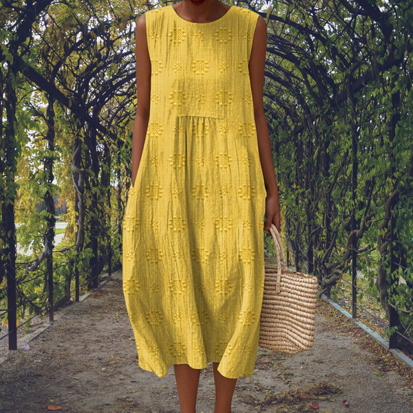 Women's Sleeveless Embroidered Textured Hem Midi Dress