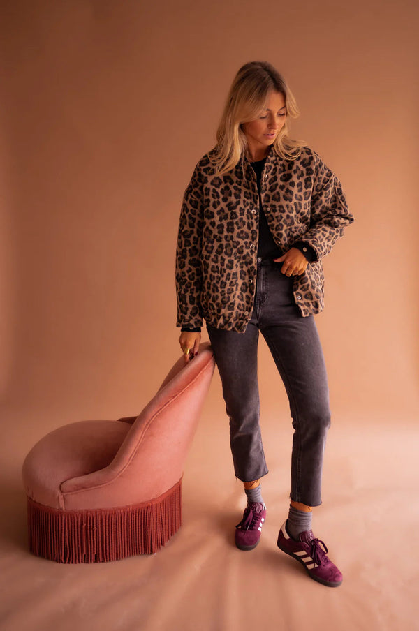 Women’s Leopard Print Winter Jacket Oversized Cozy Button-Up Coat
