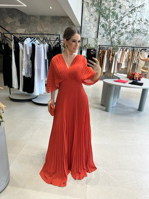 Colorful Pleated Maxi Dress with Elegant Flow