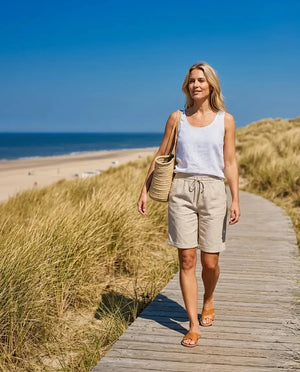Women’s Casual Elastic Waist Bermuda Shorts