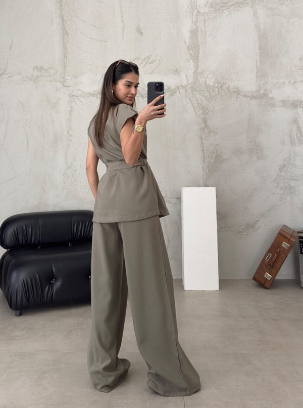 Conjunto de chaleco con cinturón para mujer y pantalones de pierna ancha