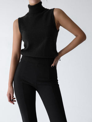 Women's Sleeveless Turtleneck Knit Top with Slim-Fit