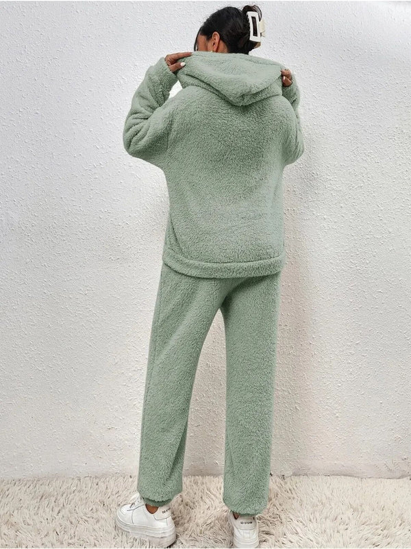 Women’s Cozy Fleece Lounge Set