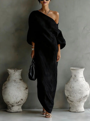 Vestido largo asimétrico de mujer con un hombro descubierto