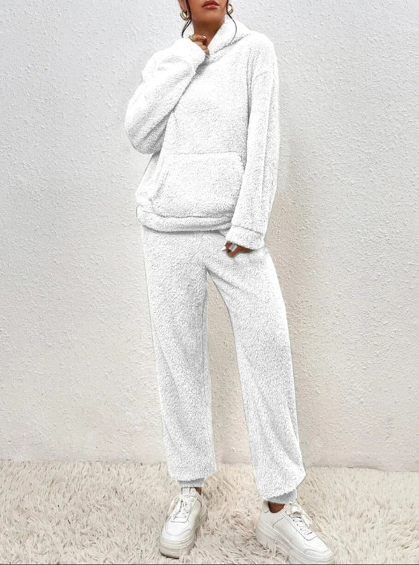 Women’s Cozy Fleece Lounge Set