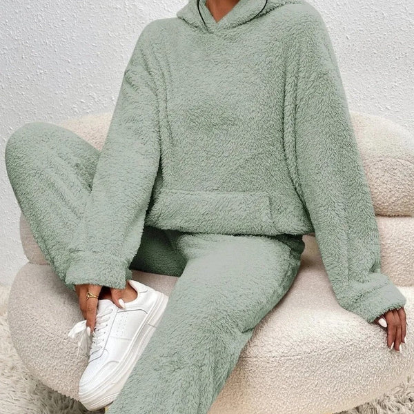Women’s Cozy Fleece Lounge Set