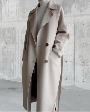 Elegant Women’s Timeless Long Coat
