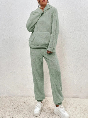 Women’s Cozy Fleece Lounge Set