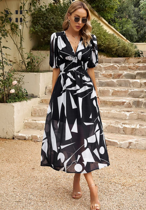 Chic Floral Midi Dress with Romantic Puff Sleeves