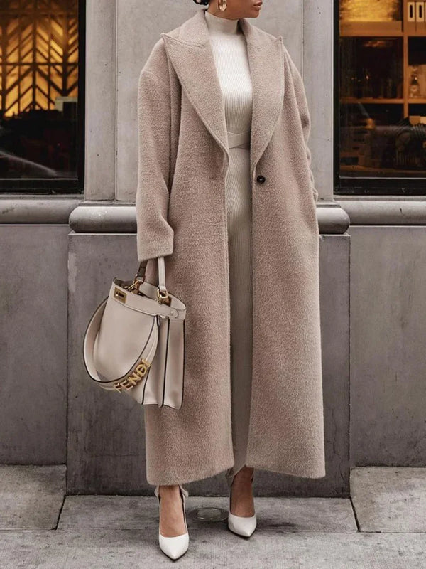 Abrigo largo para mujer de corte oversize y elegante