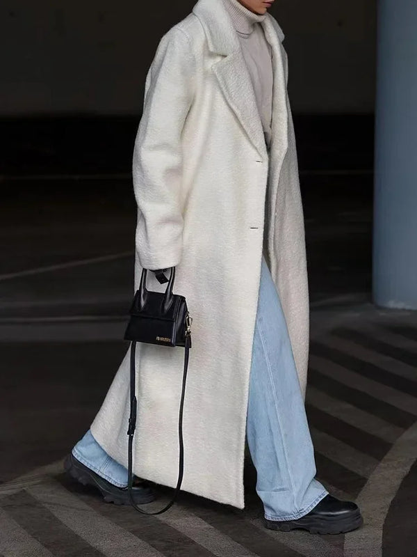 Abrigo largo para mujer de corte oversize y elegante