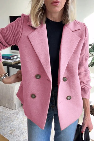 Blazer entallado y chic con mangas de punto