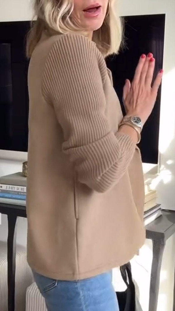 Blazer entallado y chic con mangas de punto