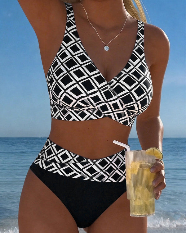 Women's Checkered Bikini Set with Underwire Support