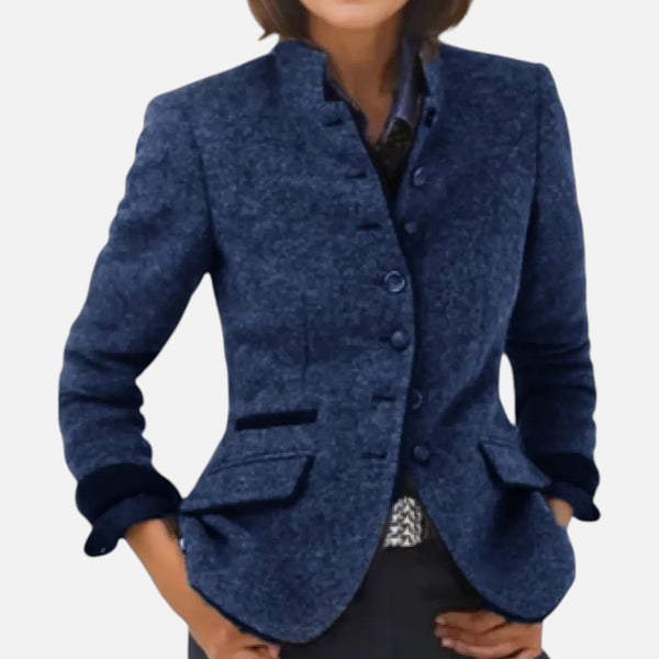 Blazer elegante con botones, corte entallado y cuello alto