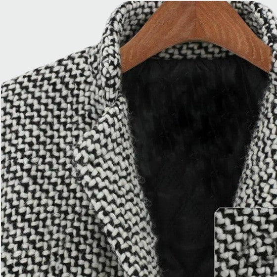 Women's Elegant Long Coat with Tailored Silhouette
