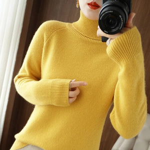 Women's Cozy Turtleneck Sweater with Relaxed Fit