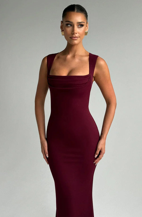 Vestido largo elegante con escote cuadrado para mujer