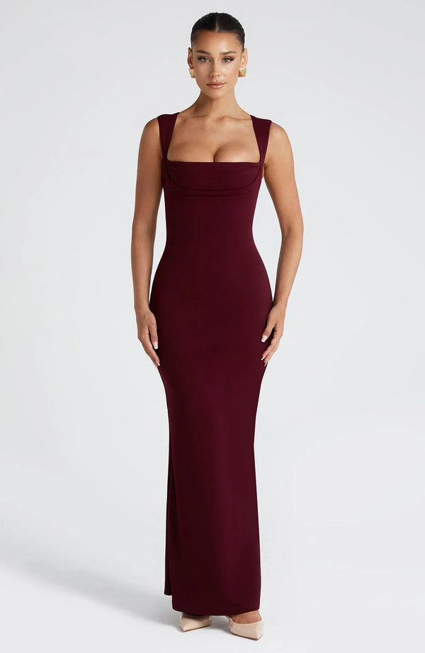 Vestido largo elegante con escote cuadrado para mujer