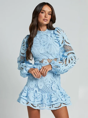 Vestido mini con mangas largas de encaje y volantes para mujer