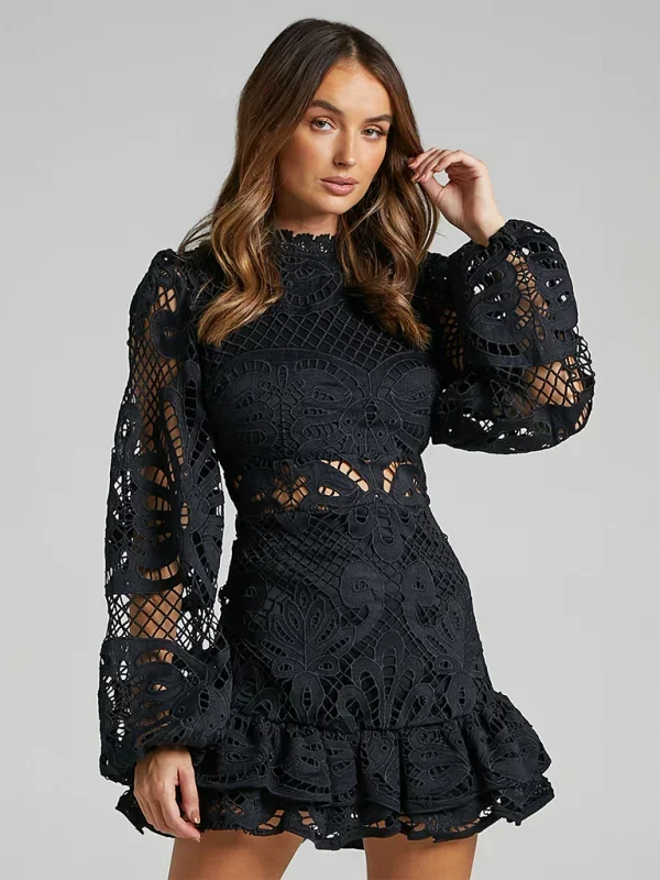 Vestido mini con mangas largas de encaje y volantes para mujer