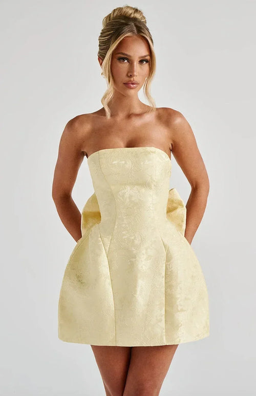 Elegant Strapless Jacquard Mini Dress with Open Back