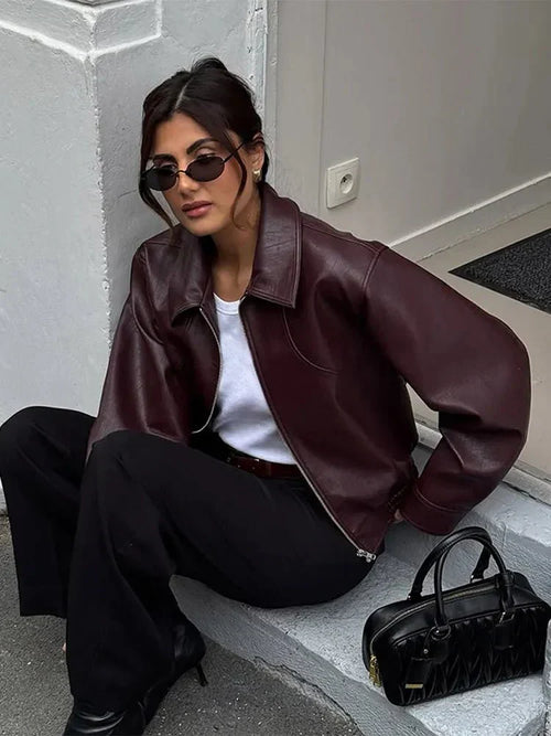 Chaqueta bomber corta para mujer de cuero sintético