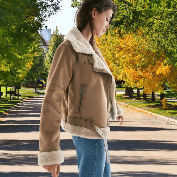 Chaqueta aviador cálida de piel sintética y estilo elegante
